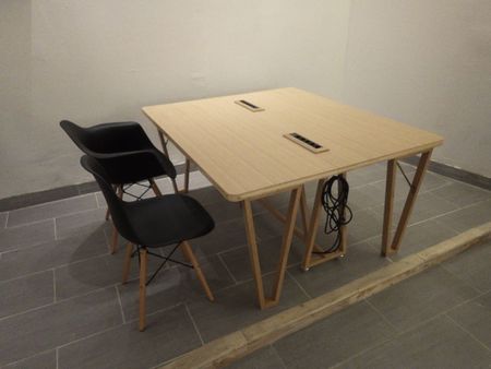 table connectée pour espace de coworking